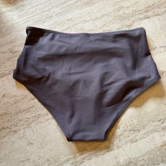 Pink and Gray Two-Piece Woman's Swimsuit Pin Up Style - Picture 3 of 10